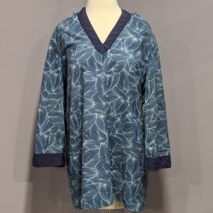 L.L. Bean leaf print hooded windbreaker